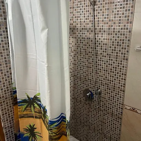 Zela Apartament 2 * Durres